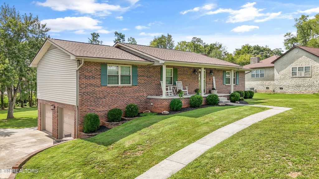 Photo of 3033 Staffordshire Blvd, Powell, TN 37849 (MLS # 1314114)