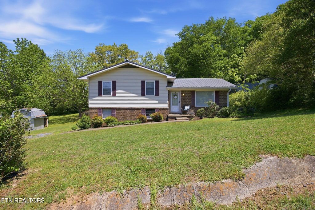Photo of 1803 NE Michelle Drive, Cleveland, TN 37323 (MLS # 1338006)