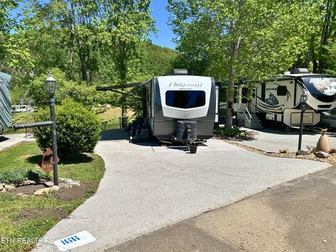 Tiny photo for 166 Highway 73, Townsend, TN 37882 (MLS # 1337304)