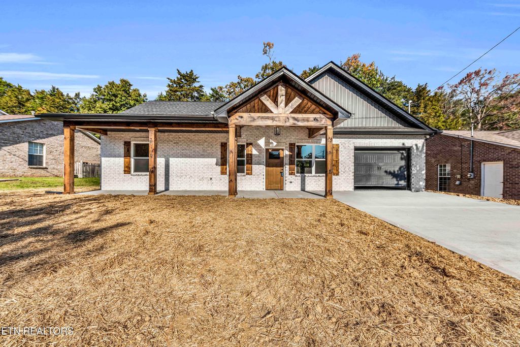 Photo of 7119 Calgary Drive, Corryton, TN 37721 (MLS # 1280110)