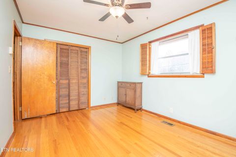 Tiny photo for 5409 Inwood Rd, Knoxville, TN 37921 (MLS # 1324271)
