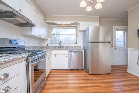 Tiny photo for 5409 Inwood Rd, Knoxville, TN 37921 (MLS # 1324271)