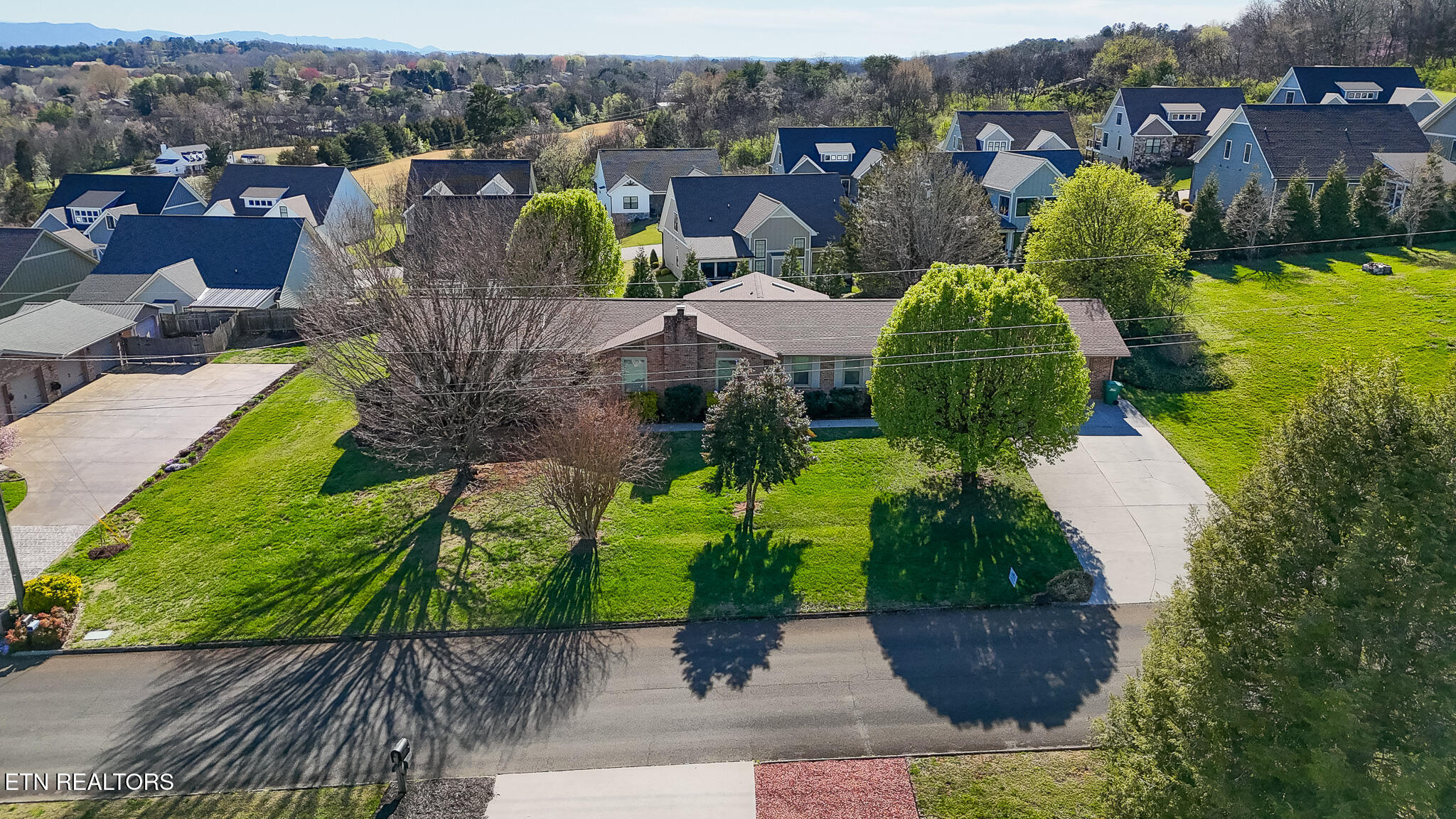 519 Scenic View Drive