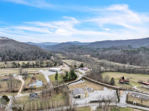 Photo of 1988 Winona Road Rd, Huntsville, TN 37756 (MLS # 1329132)
