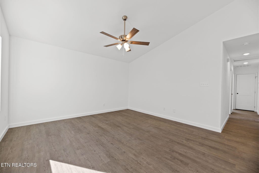 Photo of 1205 NW Dakota Ave, Knoxville, TN 37921 (MLS # 1292635)