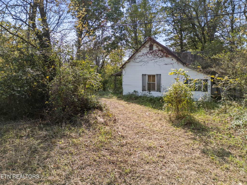 Photo of 1 Green Hill Rd, Dandridge, TN 37725 (MLS # 1286327)