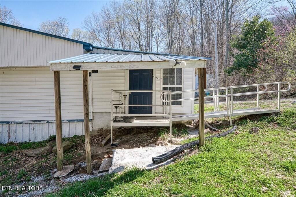 Photo of 618 Old Baker Mtn Rd, Spencer, TN 38585 (MLS # 1328277)