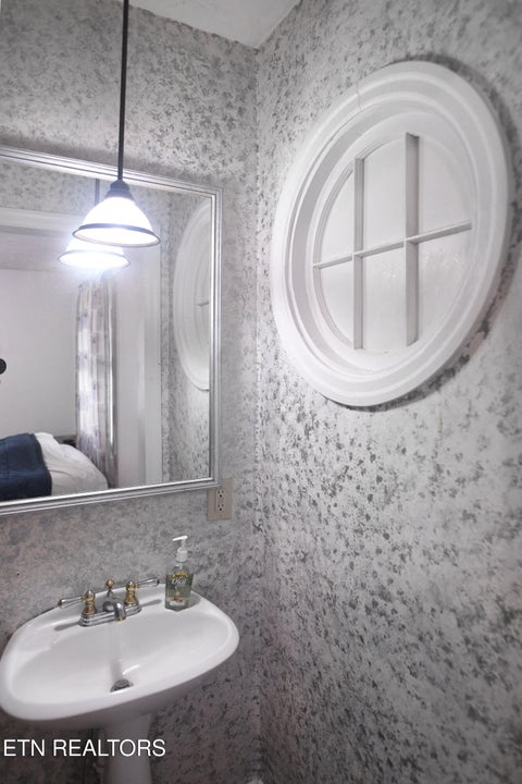 Tiny photo for 600 Glenoaks Drive, Knoxville, TN 37912 (MLS # 1354506)