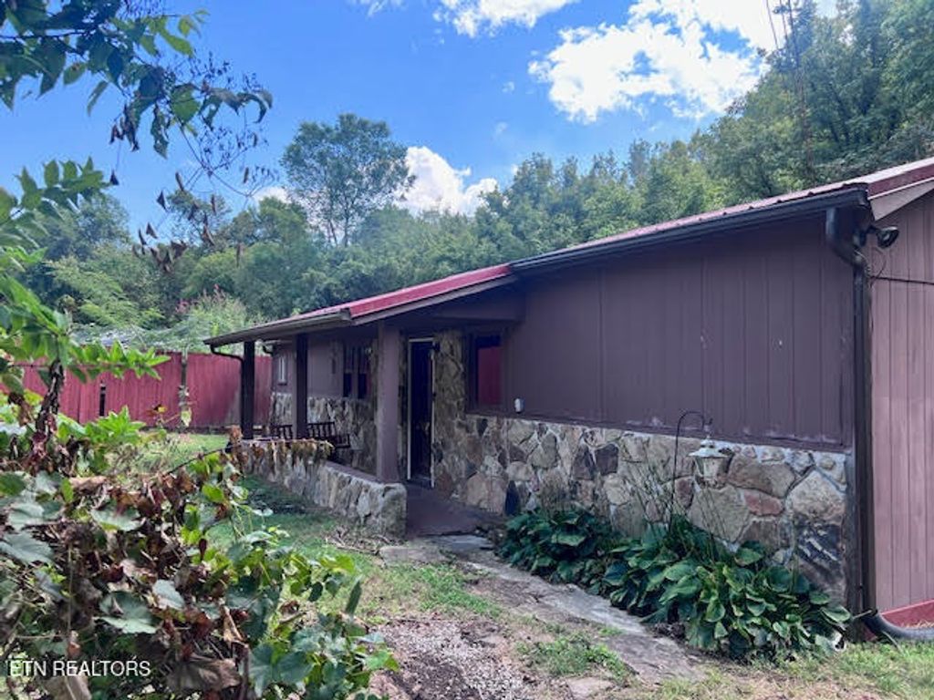 Photo of 116 Spencer Drive, Harriman, TN 37748 (MLS # 1331454)