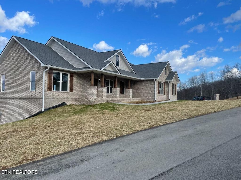 Photo of 261 Cinnabar Drive, New Tazewell, TN 37825 (MLS # 1284364)