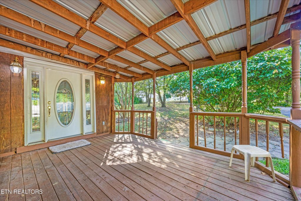 Photo of 1070 Pine Grove Circle, Greenback, TN 37742 (MLS # 1312946)