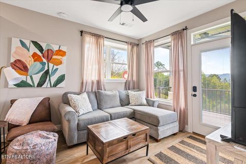 Tiny photo for 118 E Harbor View Lane #B, LaFollette, TN 37766 (MLS # 1317880)