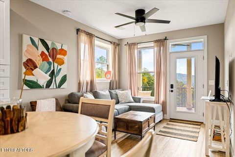 Tiny photo for 118 E Harbor View Lane #B, LaFollette, TN 37766 (MLS # 1317880)