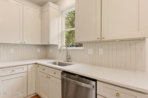 Tiny photo for 3137 Dewine Rd, Knoxville, TN 37921 (MLS # 1359731)