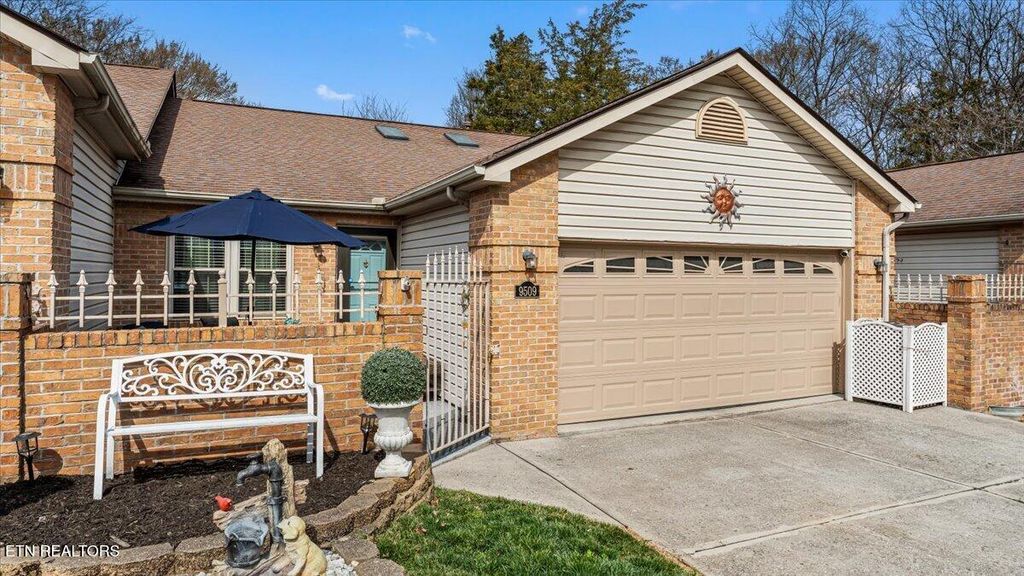 Photo of 9509 Hyacinth Way, Knoxville, TN 37923 (MLS # 1331448)