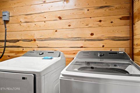 Tiny photo for 3303 Grace Way, Sevierville, TN 37876 (MLS # 1325741)