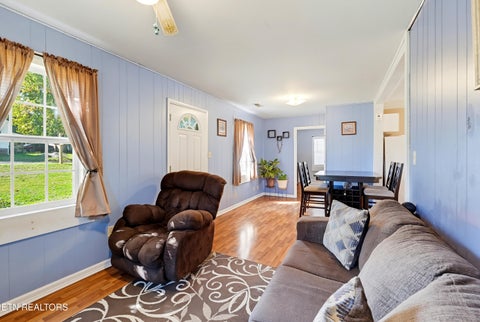Tiny photo for 404 N 5th St, Maryville, TN 37804 (MLS # 1359844)