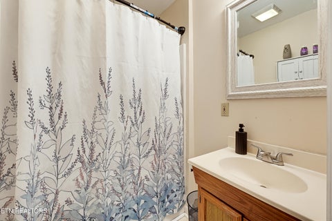 Tiny photo for 404 N 5th St, Maryville, TN 37804 (MLS # 1359844)