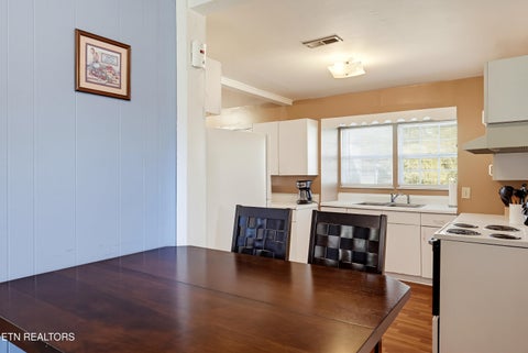 Tiny photo for 404 N 5th St, Maryville, TN 37804 (MLS # 1359844)
