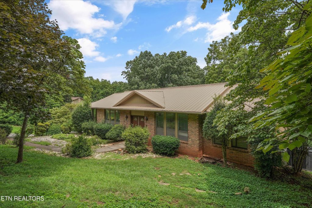 Photo of 308 Trossachs Lane, Knoxville, TN 37922 (MLS # 1349689)