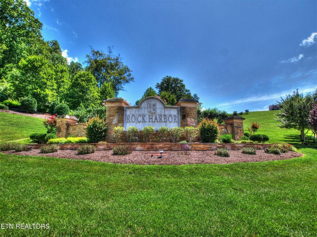 Photo of 191 Moonstone Lane, New Tazewell, TN 37825 (MLS # 1289828)