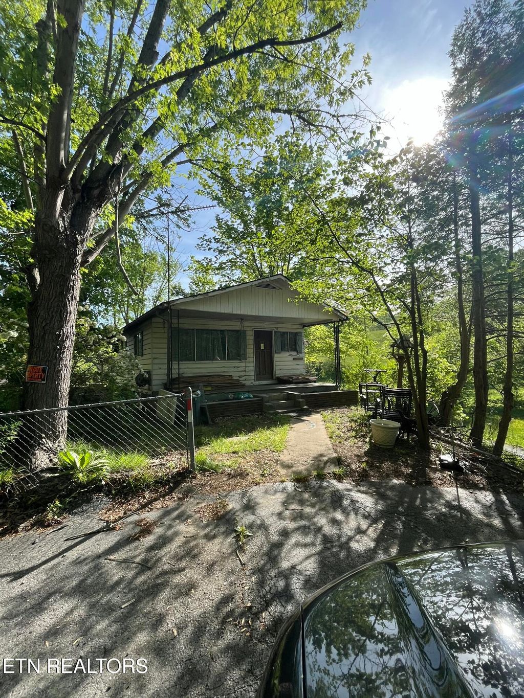 Photo of 824 River Divide Rd, Sevierville, TN 37876 (MLS # 1337762)