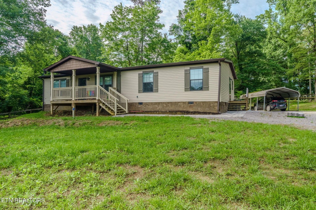 Photo of 938 Mountain View St, Pigeon Forge, TN 37863 (MLS # 1345920)