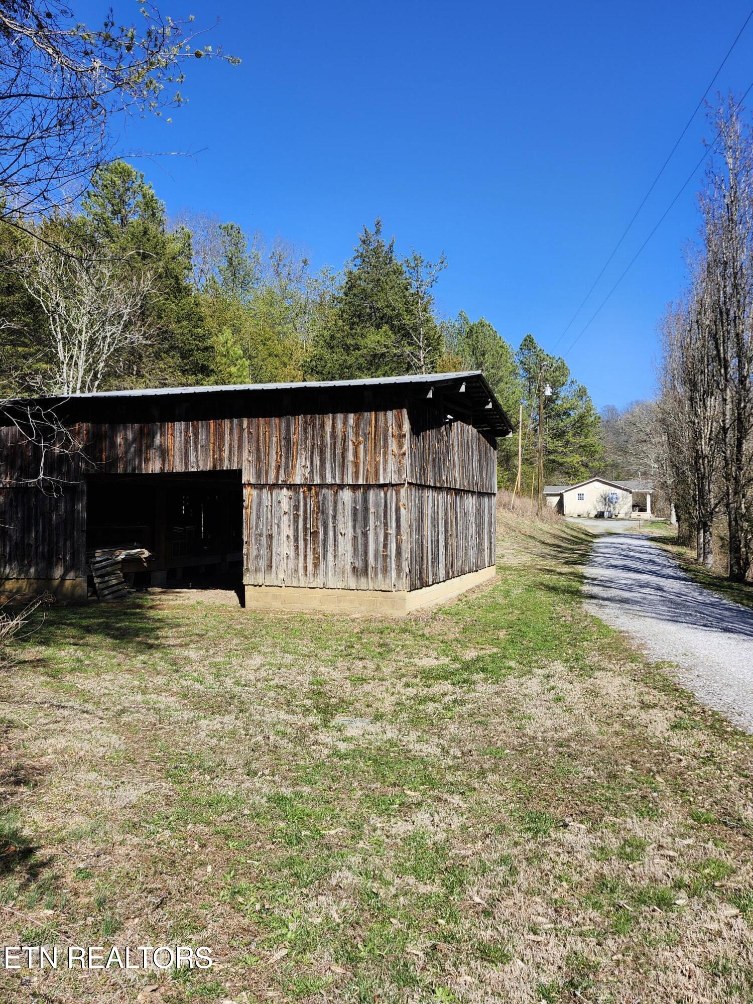 1651 Highway 360