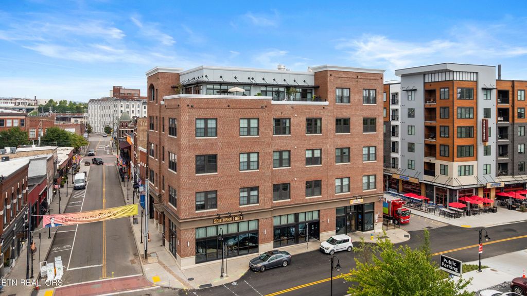 Photo of 115 Willow Ave #401, Knoxville, TN 37915 (MLS # 1329286)