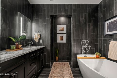 Tiny photo for 115 Willow Ave #401, Knoxville, TN 37915 (MLS # 1329286)