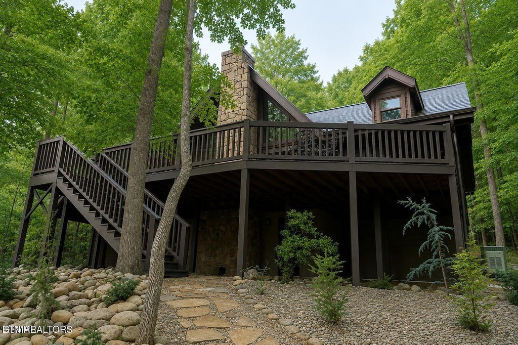 Photo of 1903 Waters End Rd, Walland, TN 37886 (MLS # 1353275)