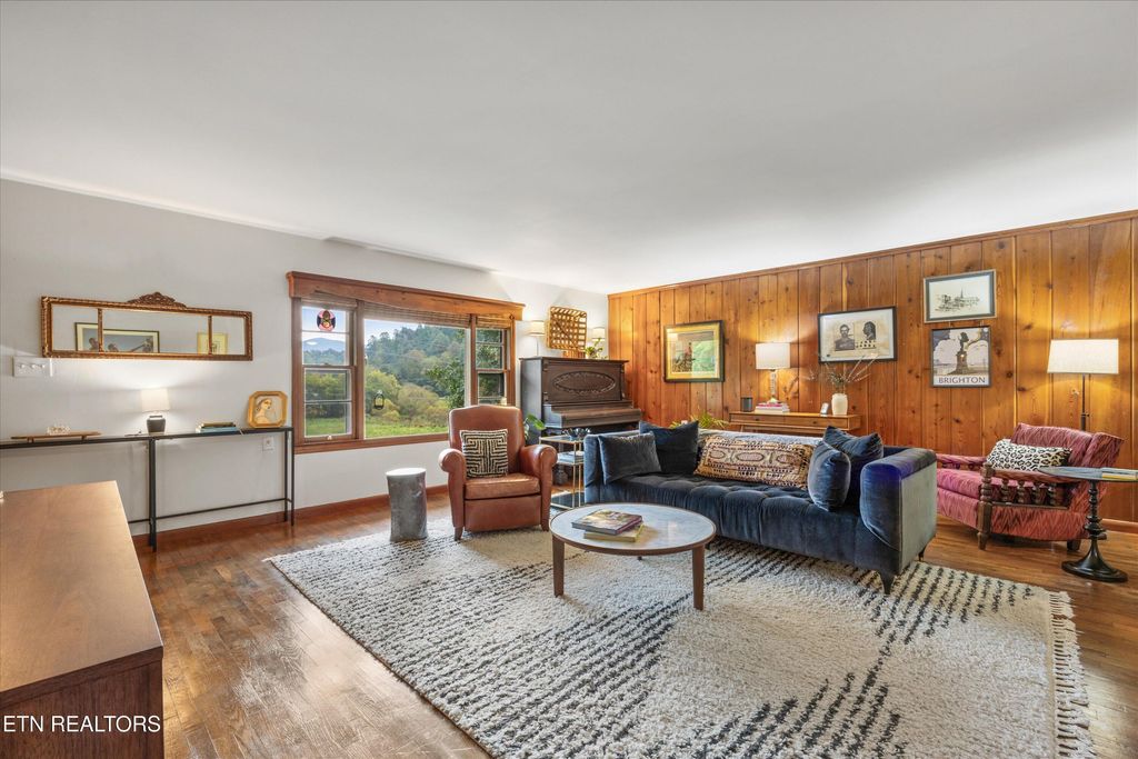 Photo of 220 Butler Mill Rd, Maryville, TN 37803 (MLS # 1325460)