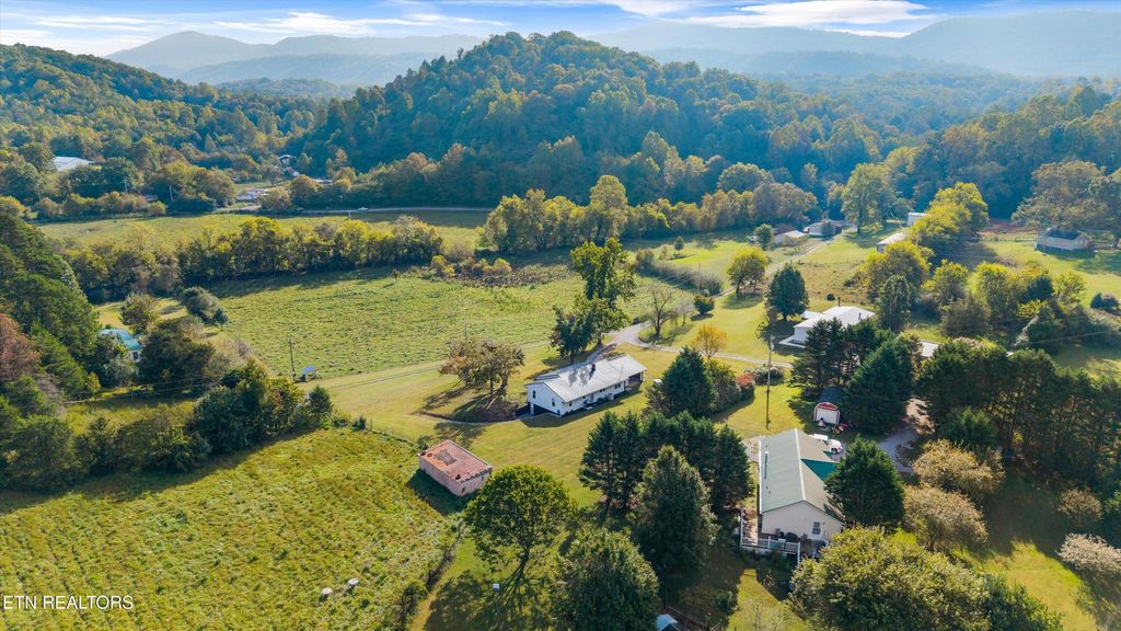 Photo of 220 Butler Mill Rd, Maryville, TN 37803 (MLS # 1325460)