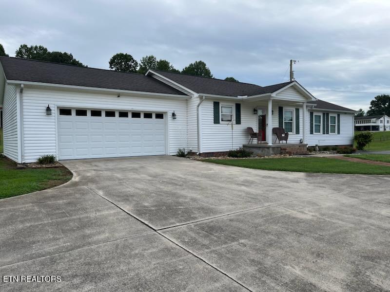 812 New Clear Branch Rd