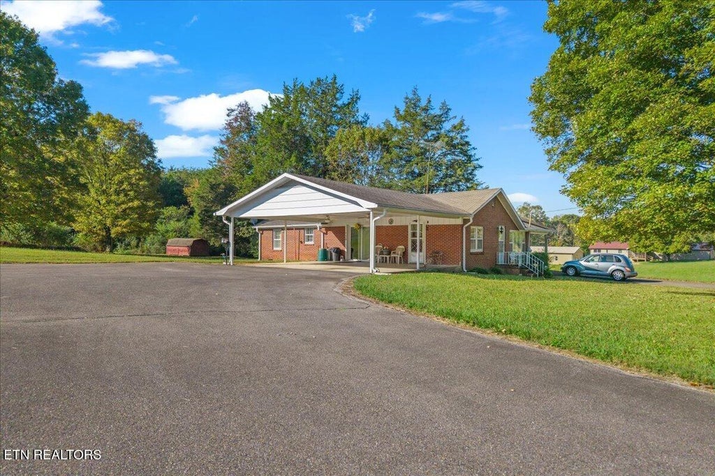 Photo of 354 County Road 516, Englewood, TN 37329 (MLS # 1358954)