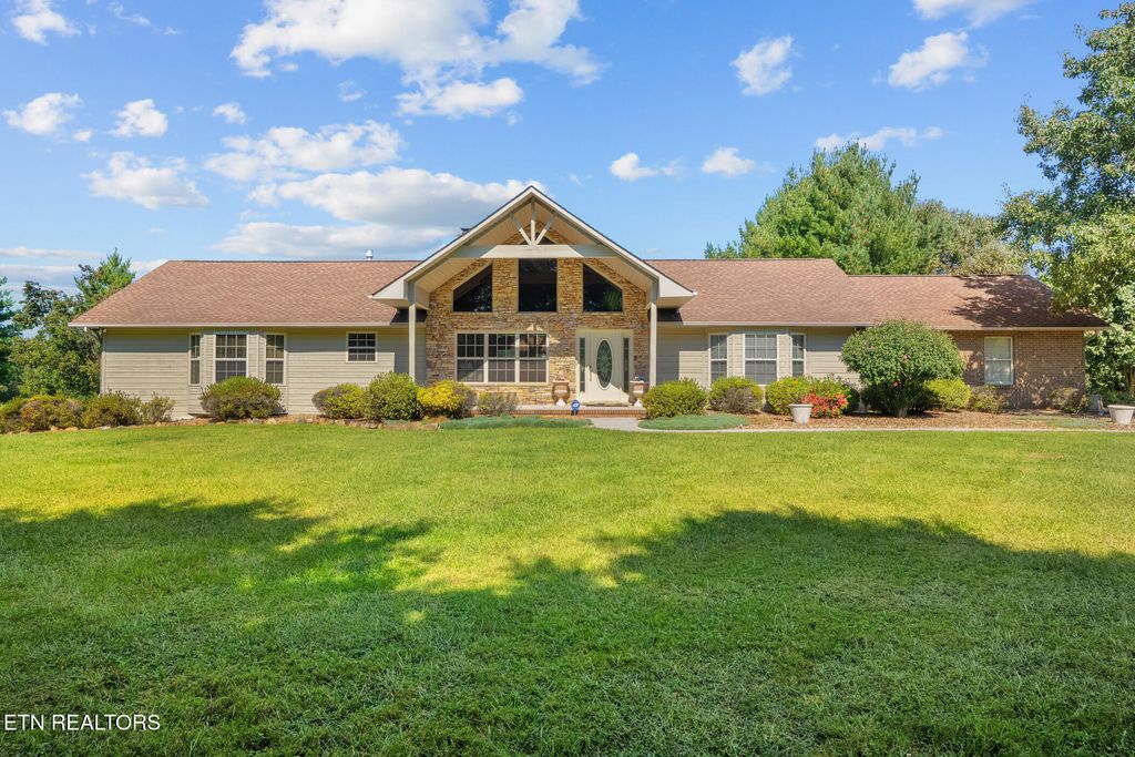 Photo of 1474 Broadview Circle, Sevierville, TN 37876 (MLS # 1316248)