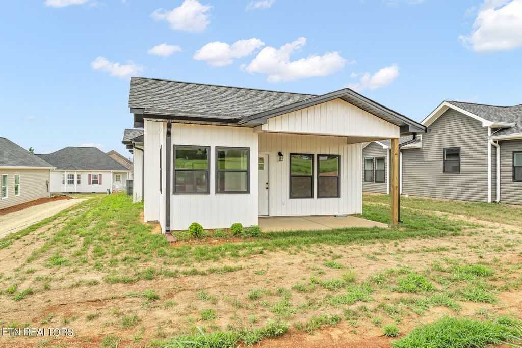 Photo of 1022 Wentford Ave, Sweetwater, TN 37874 (MLS # 1275645)