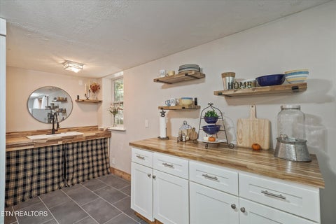 Tiny photo for 168 Kawga Way, Loudon, TN 37774 (MLS # 1359665)