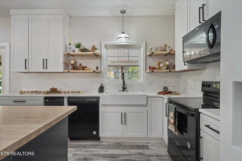 Tiny photo for 168 Kawga Way, Loudon, TN 37774 (MLS # 1359665)