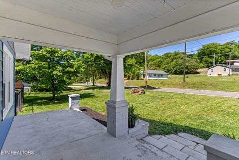 Tiny photo for 300 Hillcrest St, Clinton, TN 37716 (MLS # 1340459)
