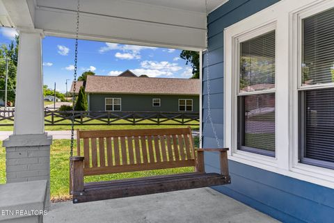 Tiny photo for 300 Hillcrest St, Clinton, TN 37716 (MLS # 1340459)
