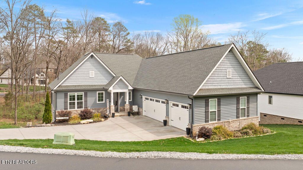 Photo of 117 Ootsima Way, Loudon, TN 37774 (MLS # 1334835)