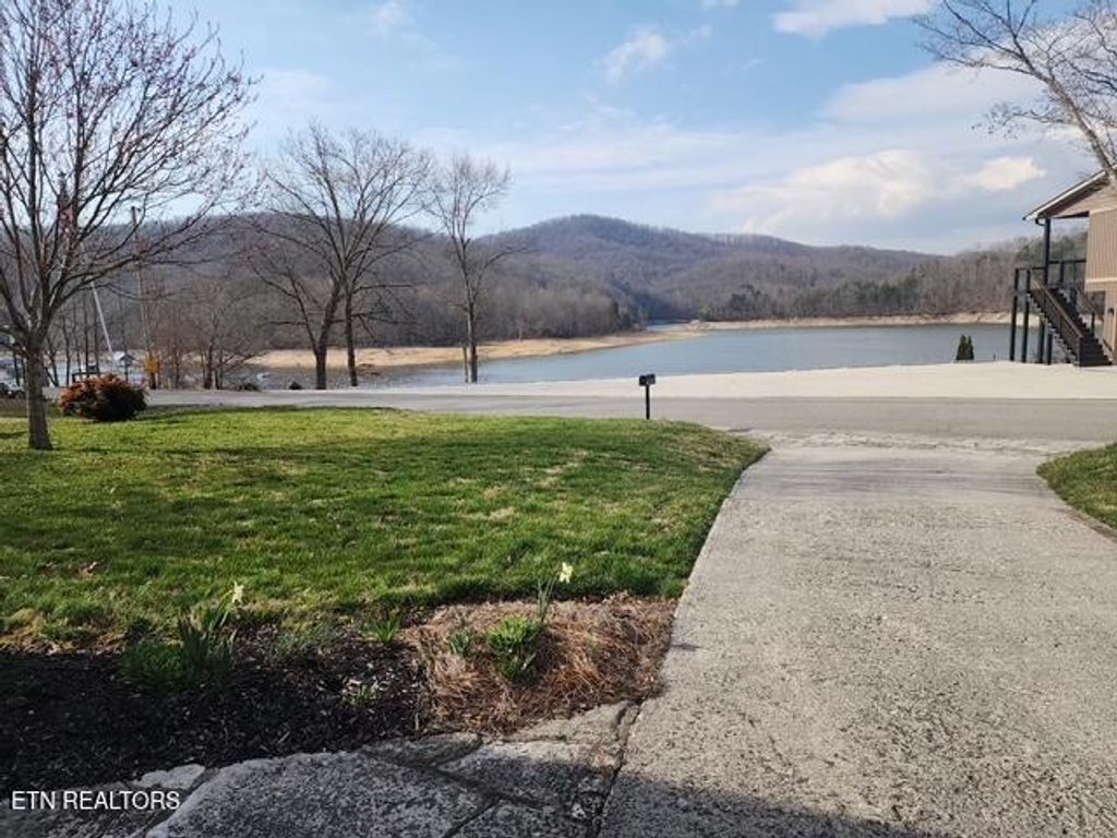 Photo of 431 Powell Valley Marine Rd, LaFollette, TN 37766 (MLS # 1331559)