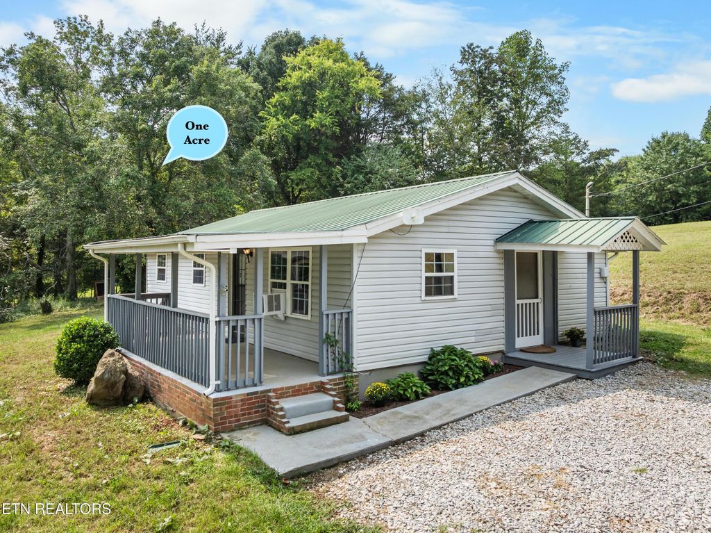 Photo of 139 Crowder Springs Rd, Tellico Plains, TN 37385 (MLS # 1315165)