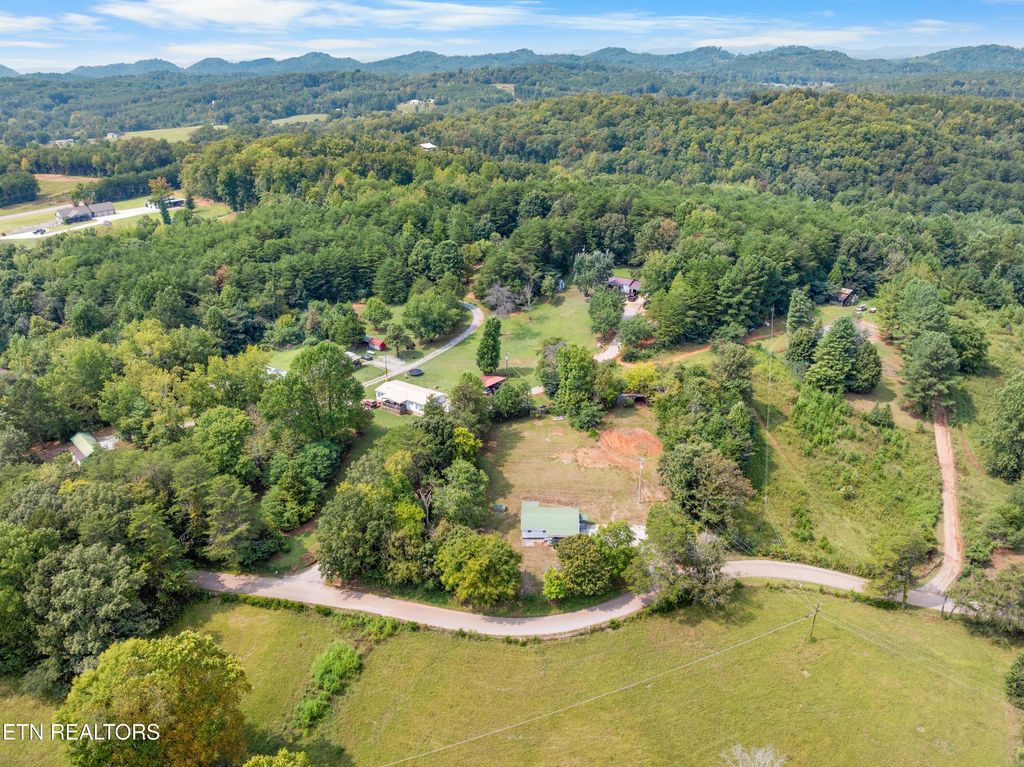 Photo of 139 Crowder Springs Rd, Tellico Plains, TN 37385 (MLS # 1315165)