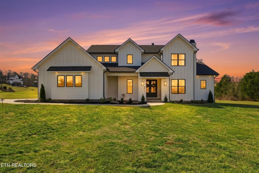 Photo of 4513 Big Springs Rd, Greenback, TN 37742 (MLS # 1329813)