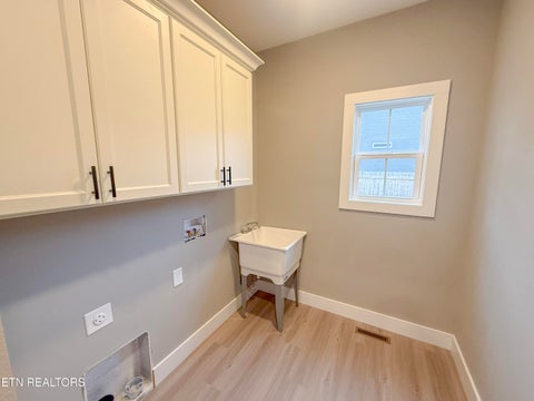 Tiny photo for 104 Peachtree Drive, Crossville, TN 38555 (MLS # 1360316)