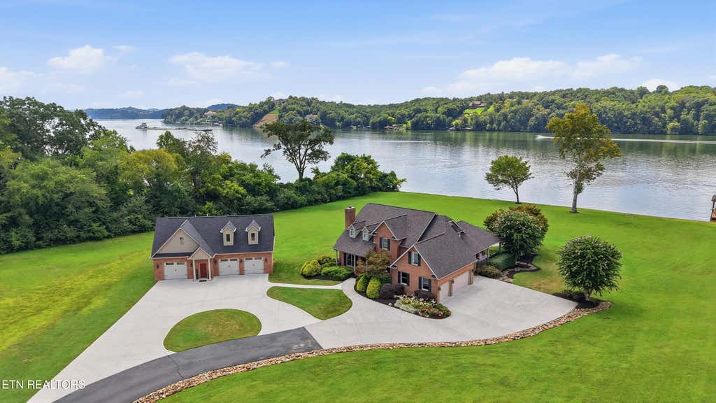 Photo of 4262 Lake Meadow Way, Louisville, TN 37777 (MLS # 1352498)