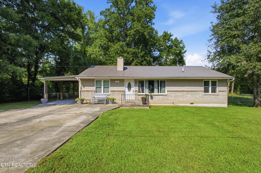 Photo of 214 Woodlane Drive, Rockwood, TN 37854 (MLS # 1351565)