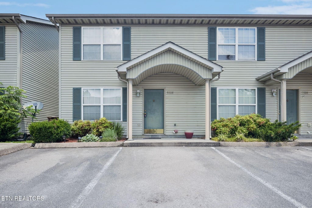 Photo of 5508 Secluded Way, Knoxville, TN 37918 (MLS # 1344330)